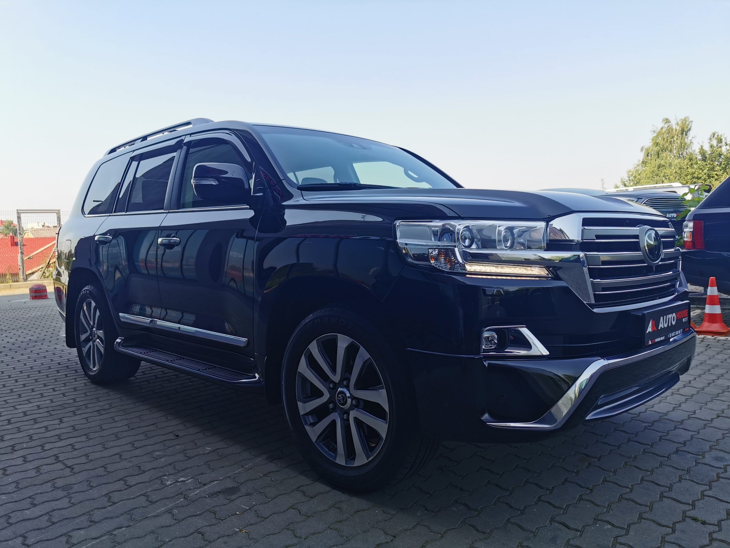 Toyota Land Cruiser 200