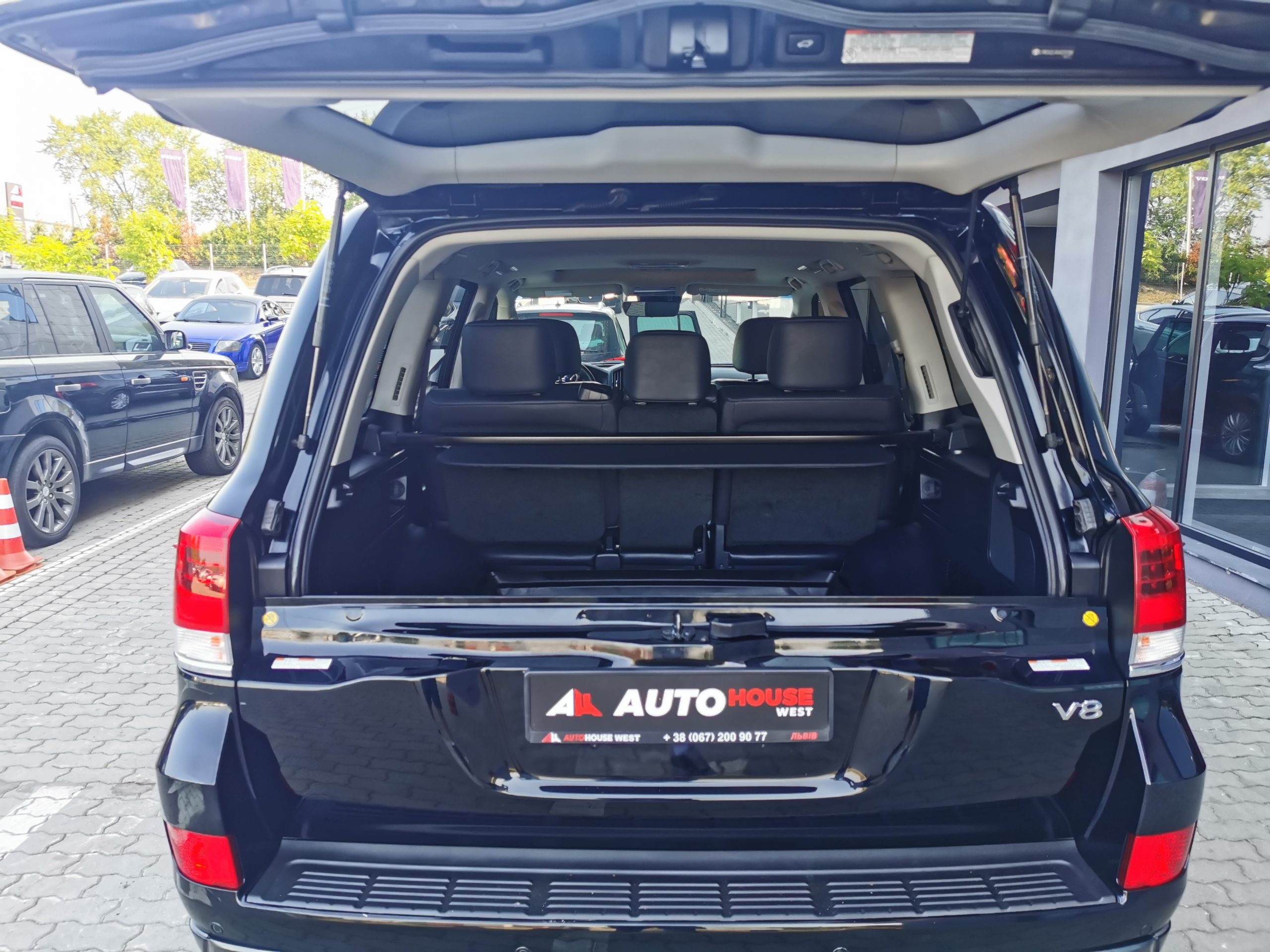 Toyota Land Cruiser 200