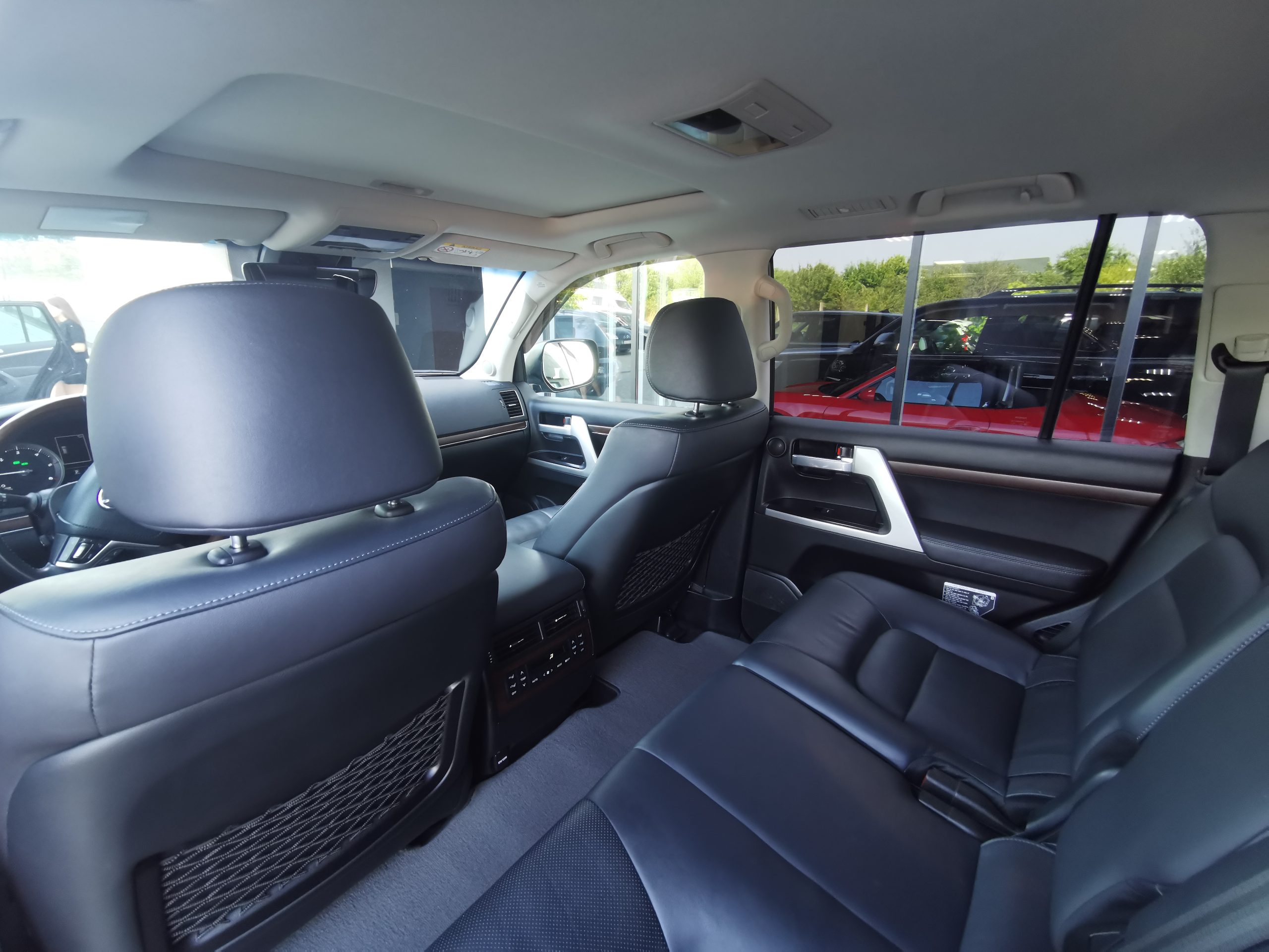 Toyota Land Cruiser 200