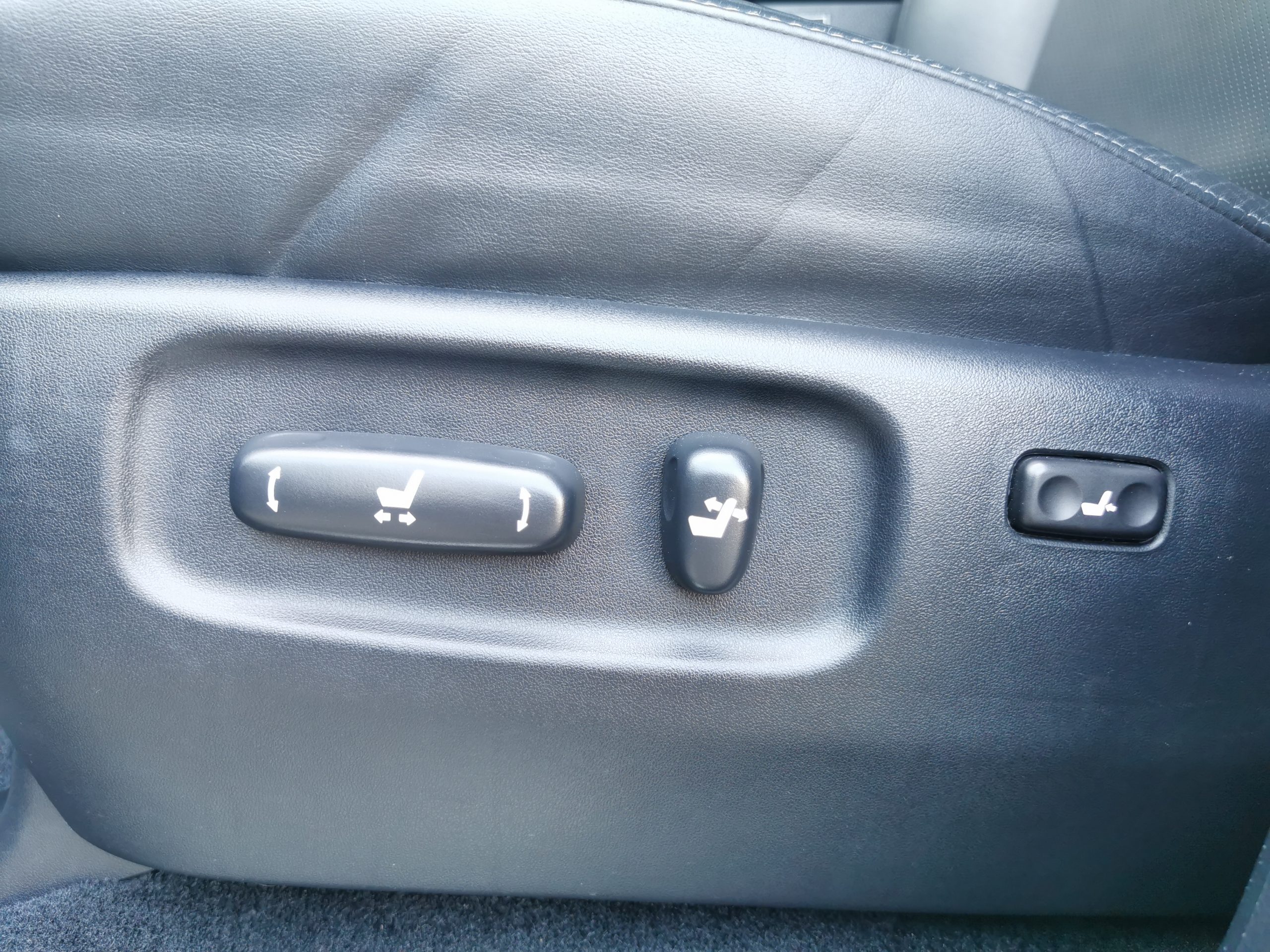 Toyota Land Cruiser 200