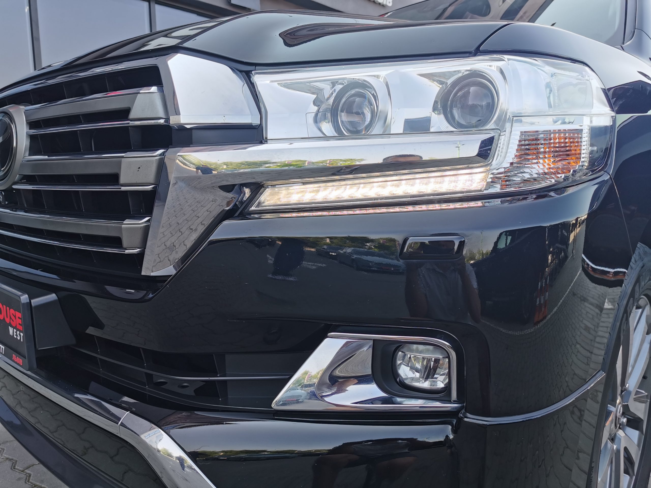 Toyota Land Cruiser 200