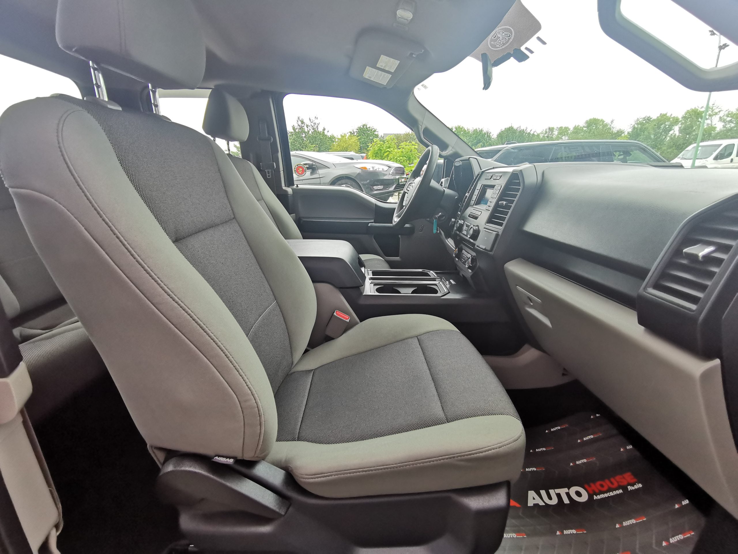 Ford F-150 4WD Super Cab