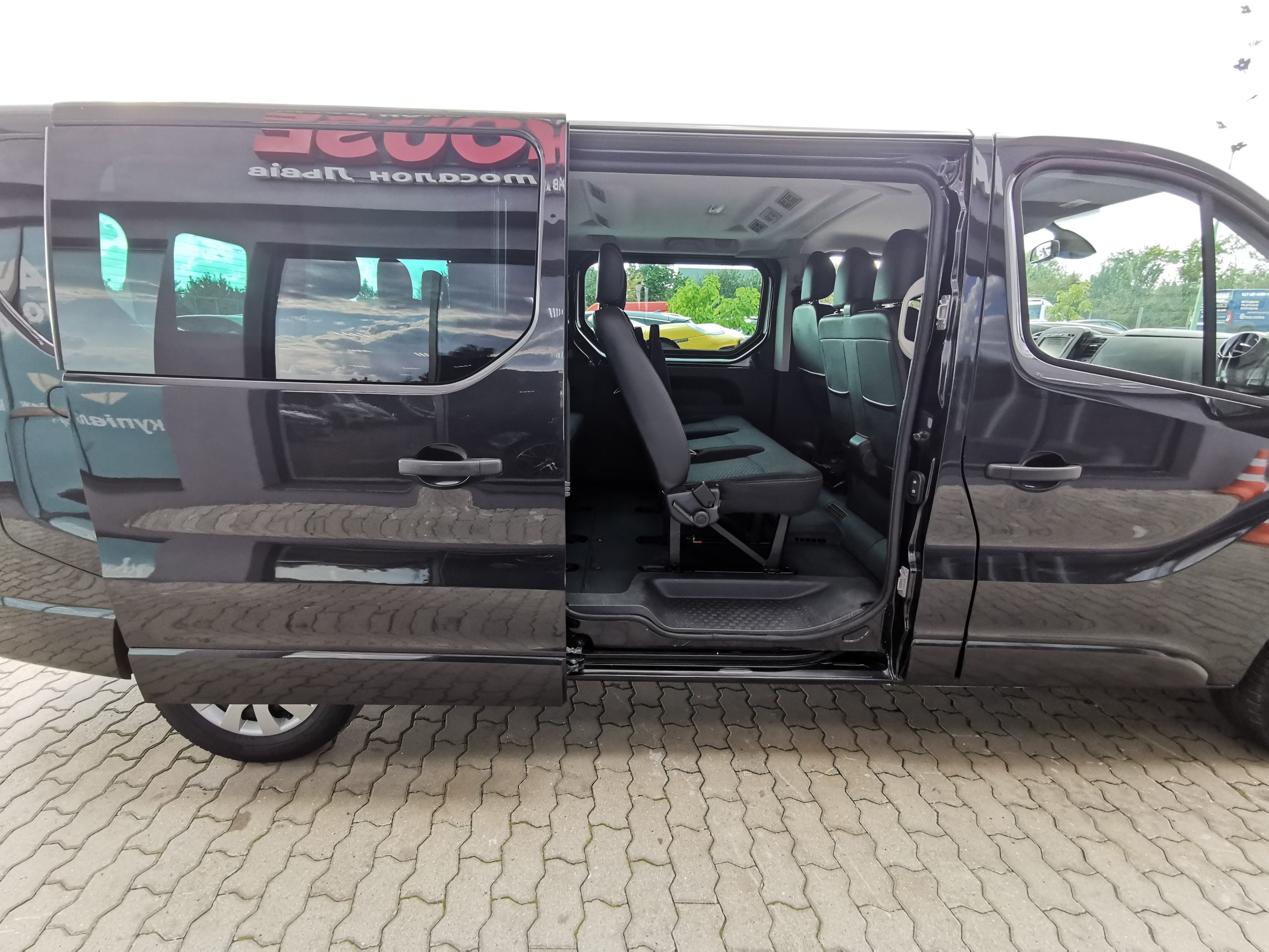 Opel Vivaro пасс. L2 H1