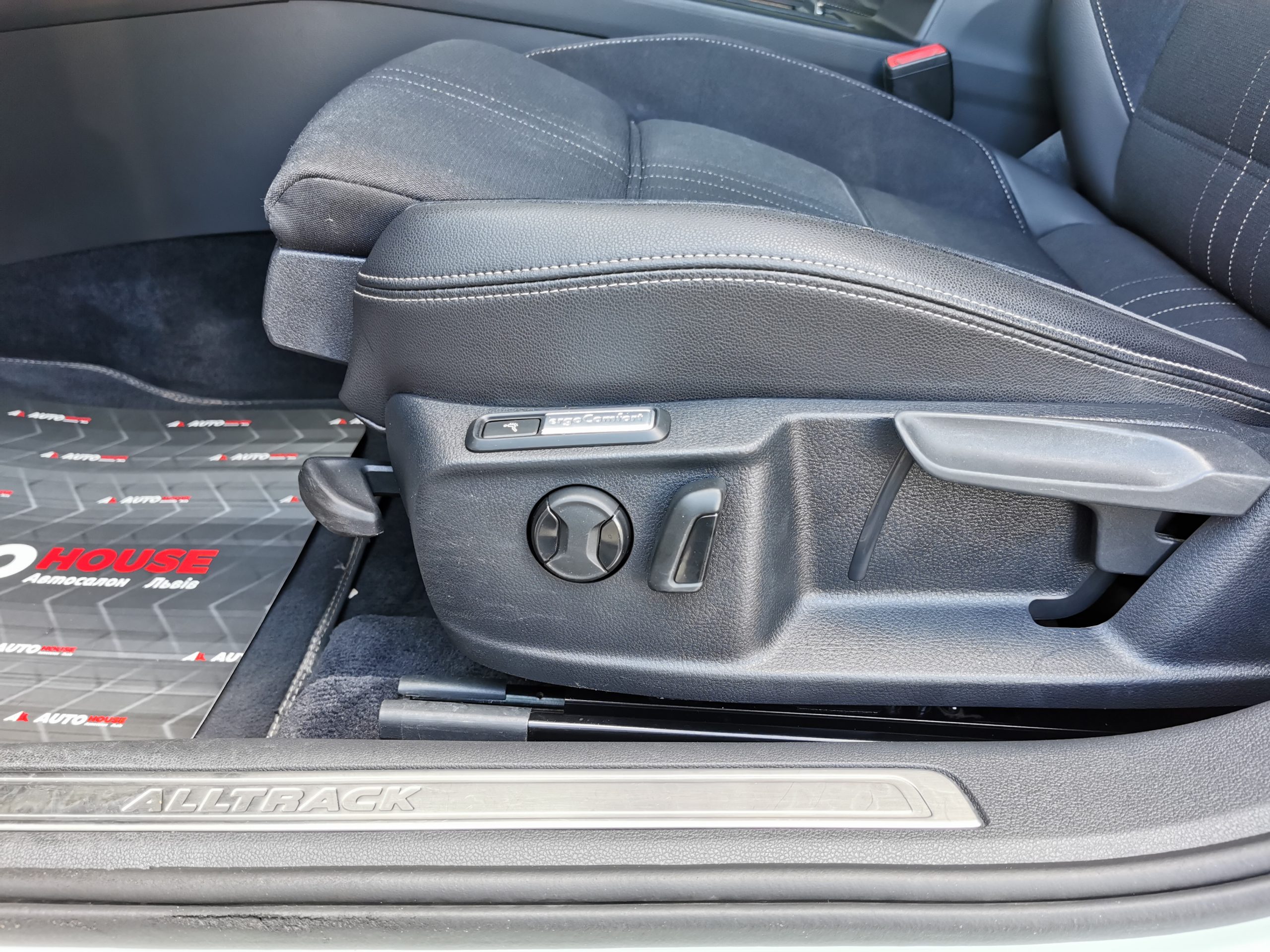 Volkswagen Passat Alltrack