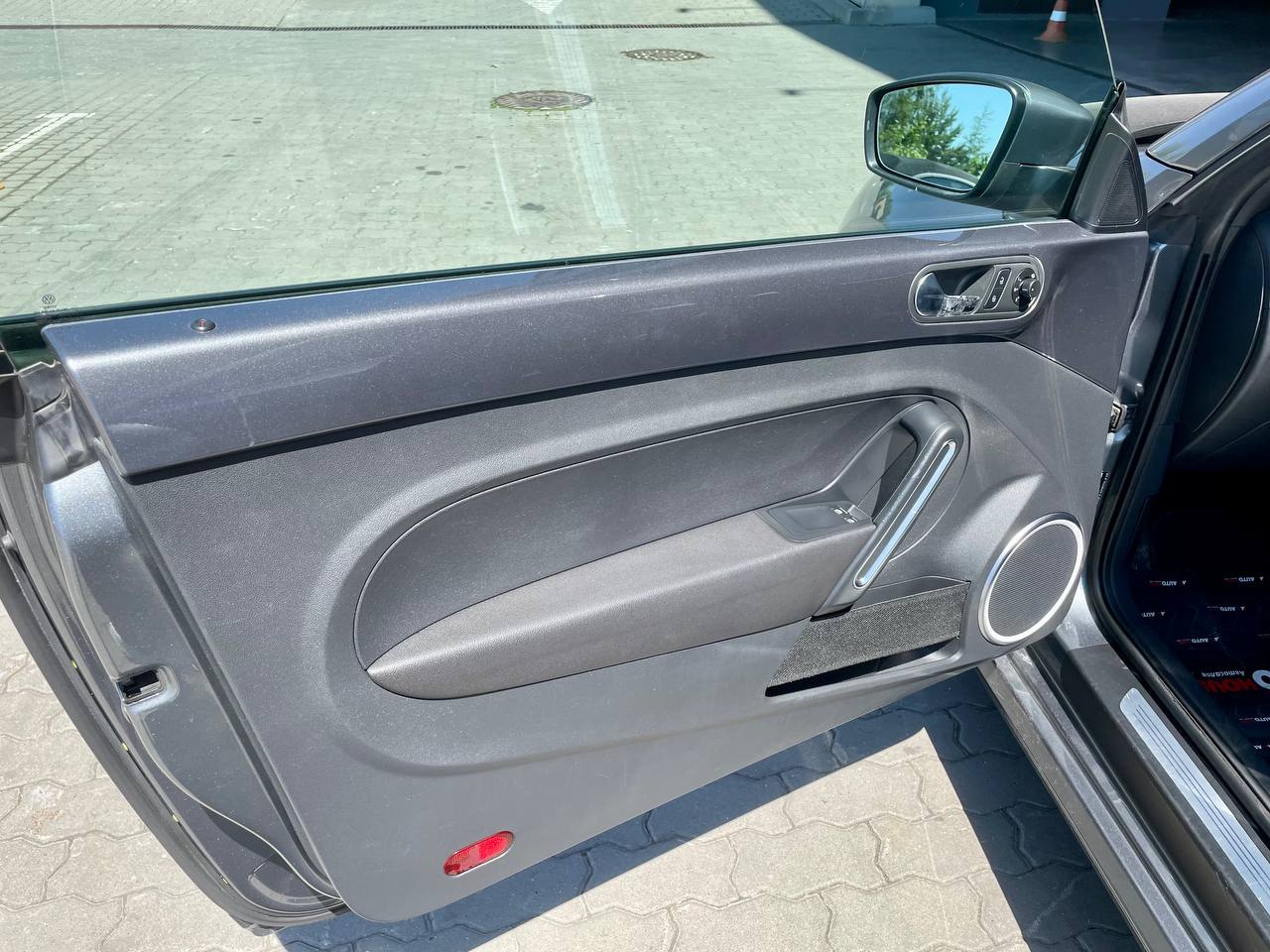 Volkswagen Beetle 2011