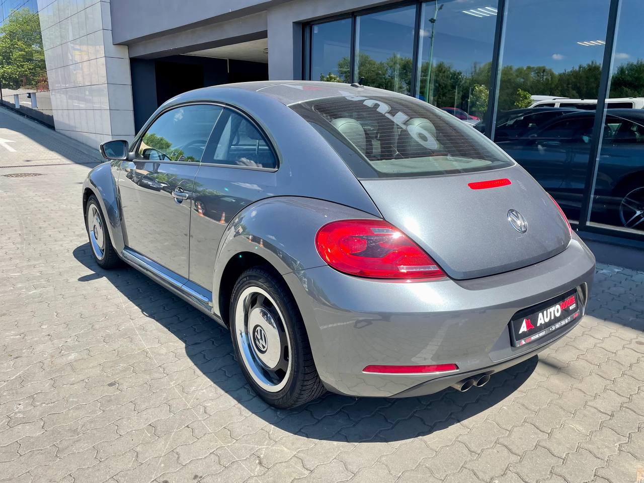 Volkswagen Beetle 2011