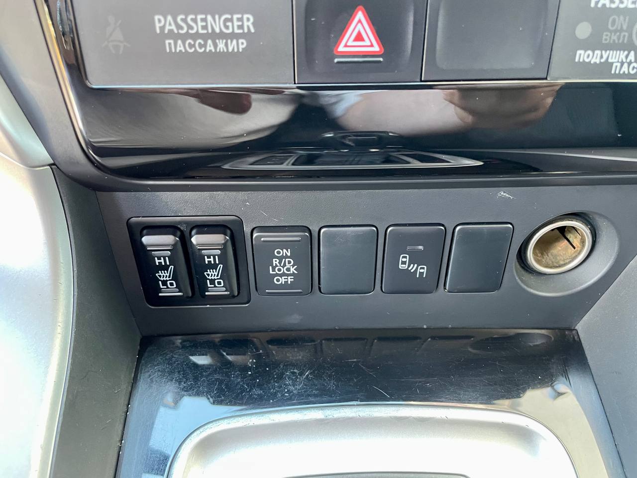 Mitsubishi Pajero Sport 2017