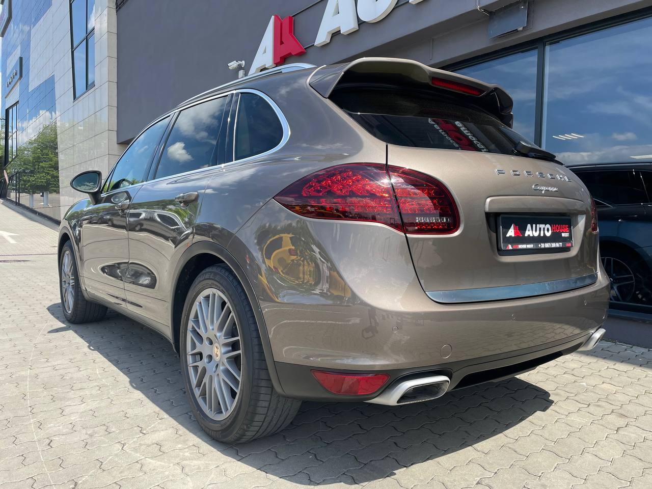 Porsche Cayenne 2012