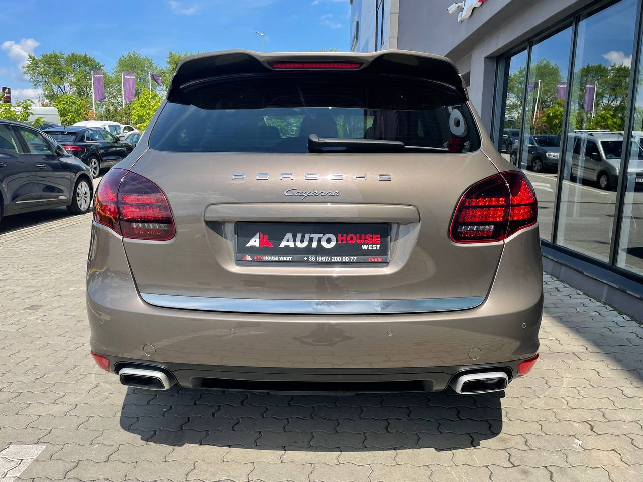 Porsche Cayenne 2012