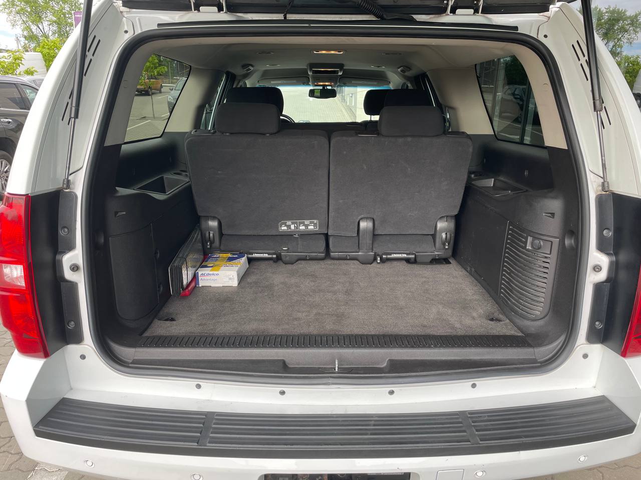 Chevrolet Suburban 2011