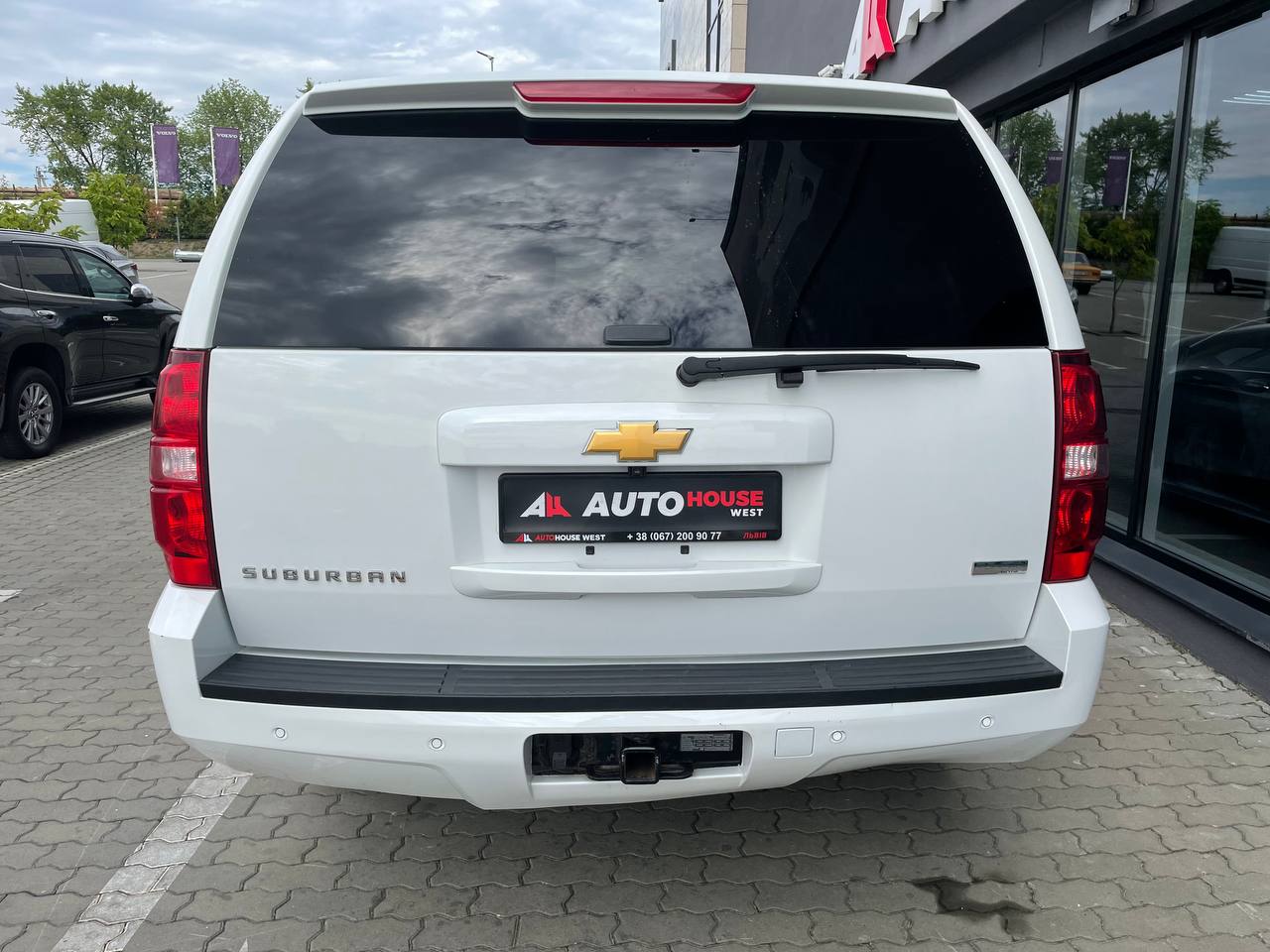 Chevrolet Suburban 2011