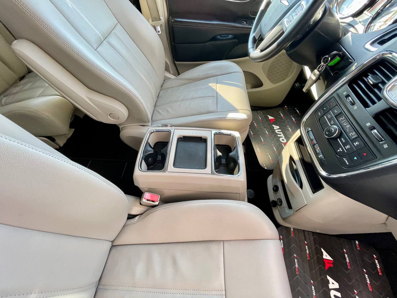 Chrysler Town & Country 2012