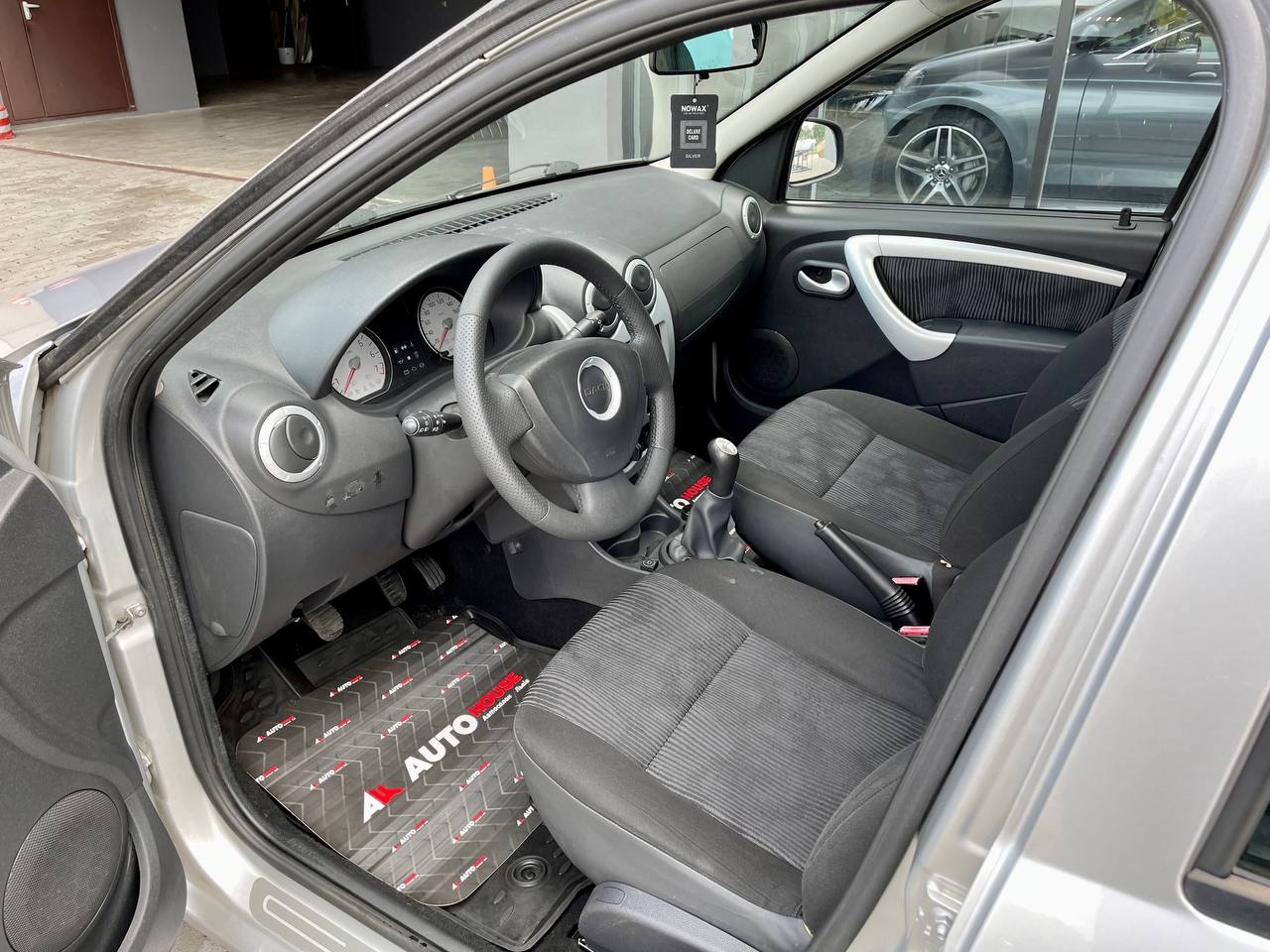 Dacia Logan MCV 2011