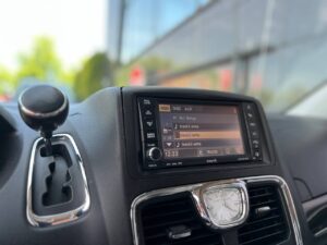 chrysler-town-and-country-autohouse-10