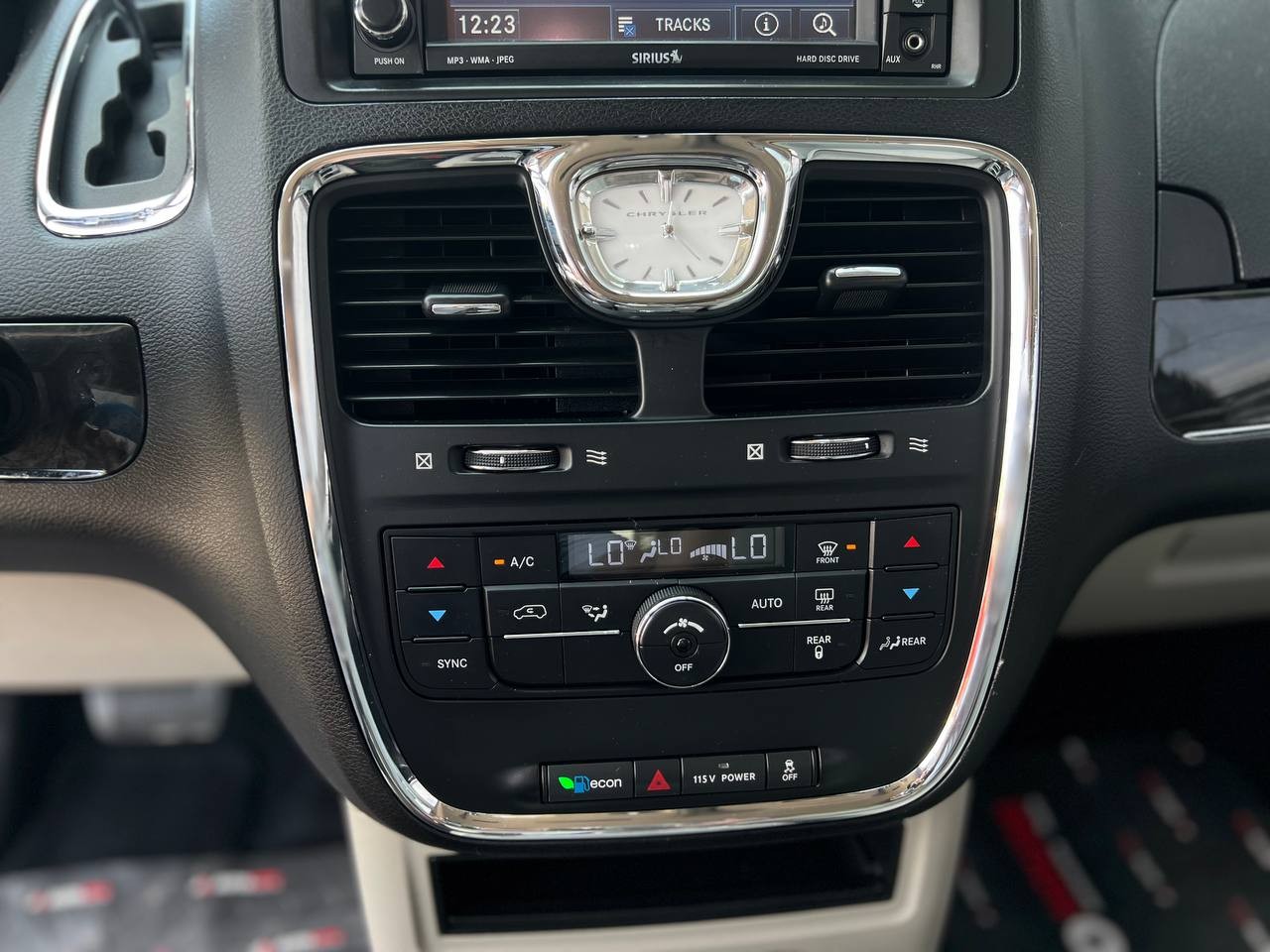 Chrysler Town&Country 2012