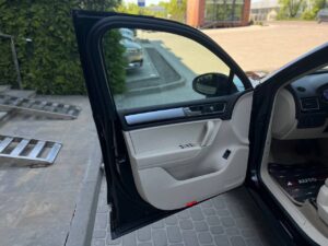 volkswagen-touareg-autohouse-4