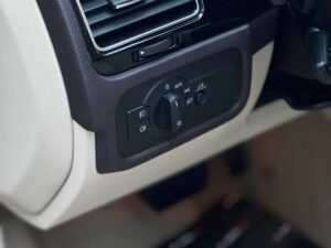 volkswagen-touareg-autohouse-8