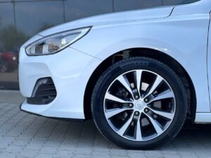hyundai-i30-autohouse-west-18