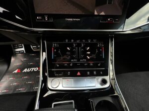 audi-q8-autohouse-west-11