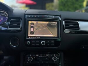 volkswagen-touareg-autohouse-west-11