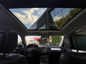 volkswagen-touareg-autohouse-west-14