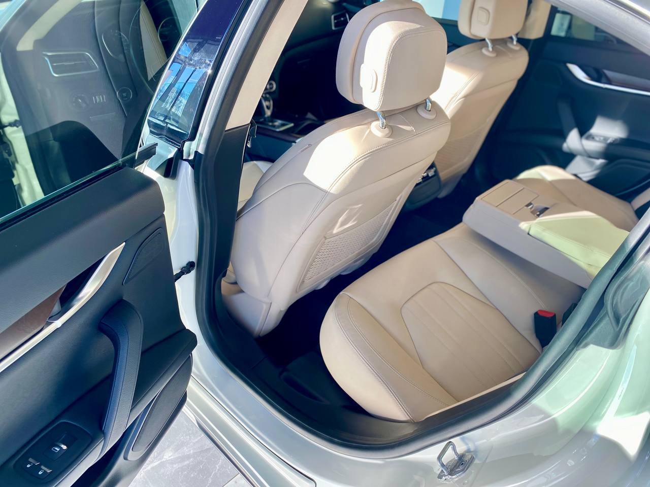 Maserati Ghibli 2013