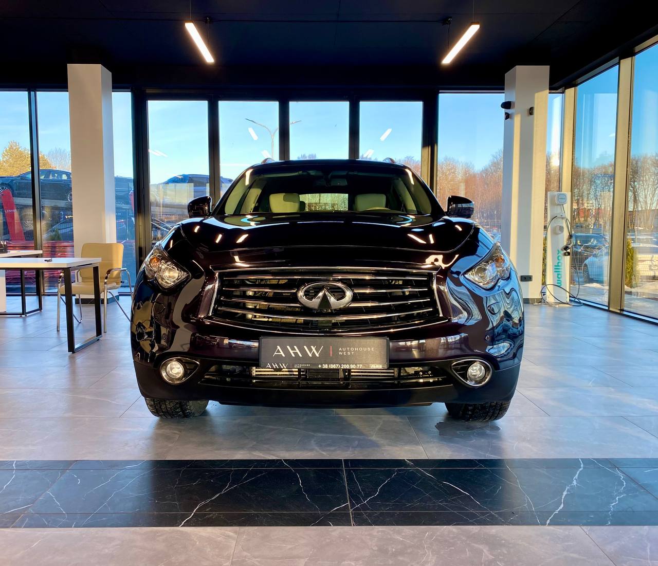 Infiniti QX70 2013